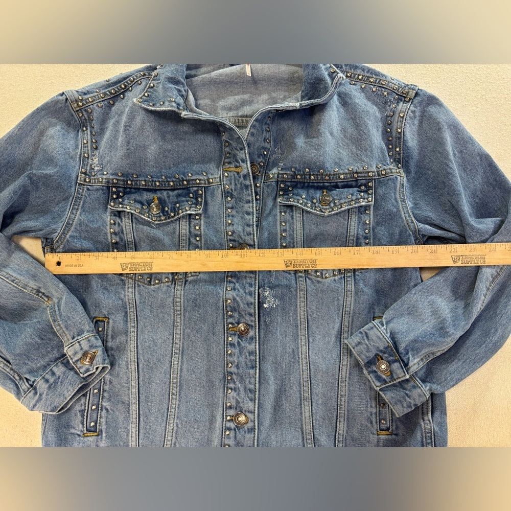 Free People Studded Distressed Denim Jacket Boho Western Festival Womens M - Picture 5 of 6